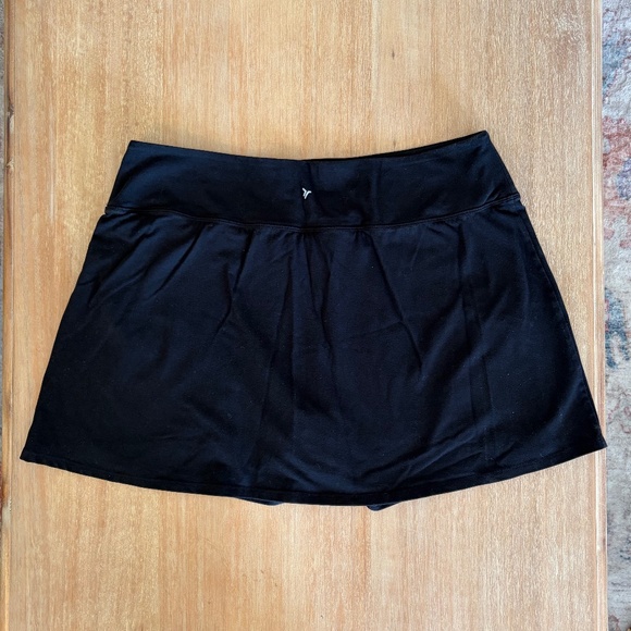 Old Navy Powersoft Skort - Picture 2 of 6